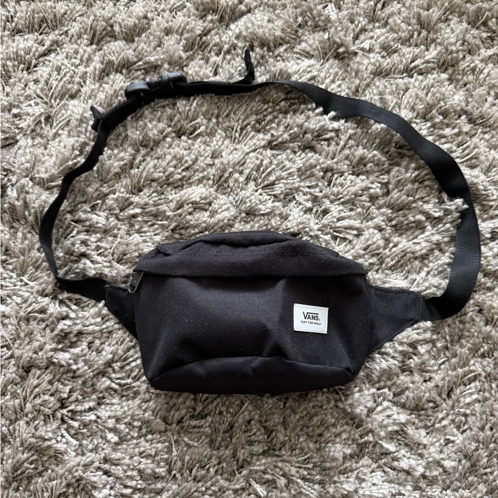 Vans Black Belt Bag Minimalist Design
Width 10” x Height 6.5”